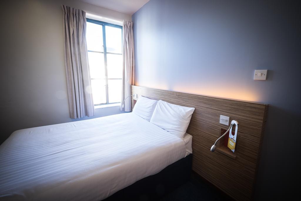 Travelodge Derry Eksteriør billede